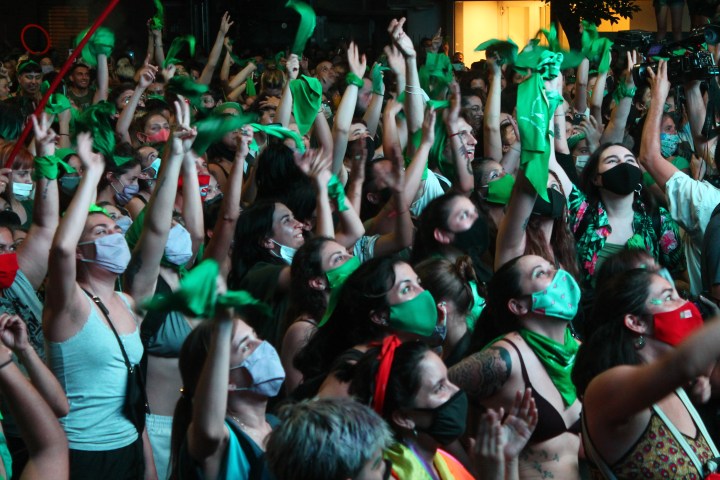 Un movimento femminista internazionale e trasversale per il diritto all’aborto e non solo: il modello dell’America&nbsp;Latina